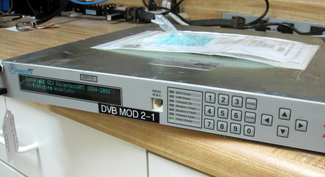 advantech-amt75-dvb-modulator.JPG