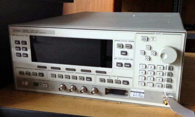 hp-agilent-83620B-swept-signal-generator.JPG